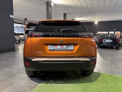Peugeot 2008 PureTech 100 Allure S&S Arancione usata Cesena