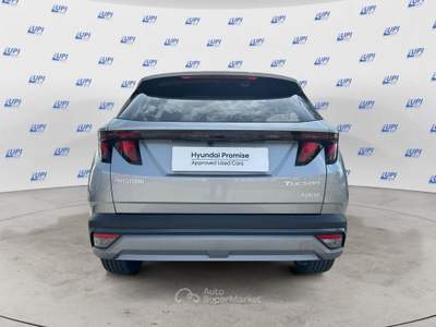 Hyundai Tucson 1.6 HEV 2wd 239cv Business Auto Argento usata Pistoia