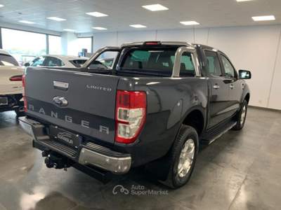 Ford Ranger Doppia Cabina Pick Up 4X4 5 Posti DC Limited AUT Grigio usata Qualiano