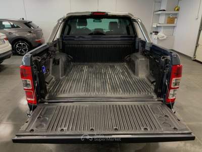 Ford Ranger Doppia Cabina Pick Up 4X4 5 Posti DC Limited AUT Grigio usata Qualiano