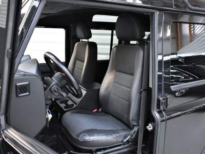 Land Rover Defender Land Rover Defender 110 SE Station Wagon+7-Sitzer Nero usata Napoli