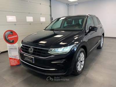 Volkswagen Tiguan Automatico DSG Elegance Nero usata Qualiano