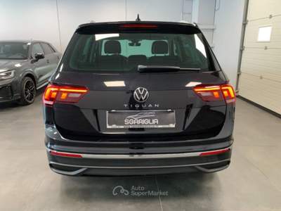 Volkswagen Tiguan Automatico DSG Elegance Nero usata Qualiano