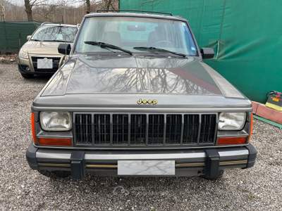 Jeep Cherokee LIMITED ARIA CONDIZIONATA G.TRAINO Grigio usata Isernia