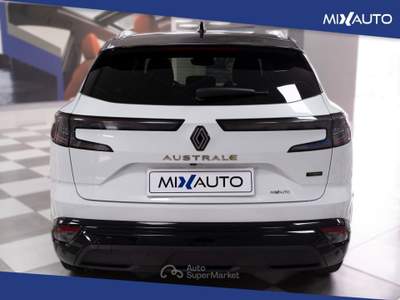 Renault Austral 1.2 E-Tech Full Hybrid Techno 200CV Auto Bianco usata Latina