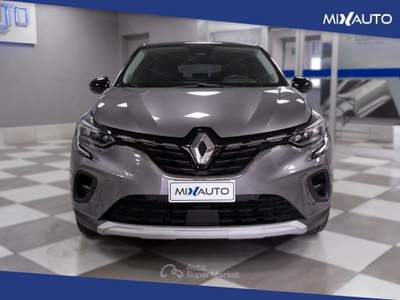 Renault Captur 1.6 E-Tech Full Hybrid Techno Fast Track 145CV Auto Grigio usata Latina