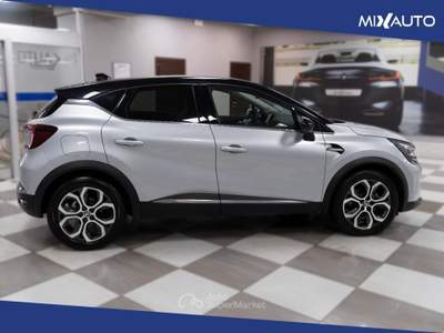 Renault Captur 1.6 E-Tech Full Hybrid Techno Fast Track 145CV Auto Argento usata Latina