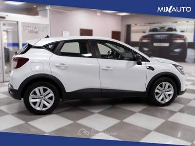 Renault Captur 1.6 E-Tech Full Hybrid Equilibre 145CV Auto Bianco usata Latina