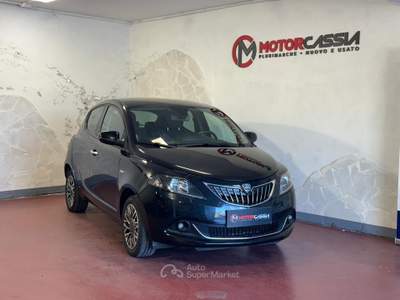 Lancia Ypsilon ADATTA A NEOPATENTATI Nero usata Roma