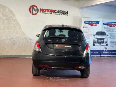 Lancia Ypsilon ADATTA A NEOPATENTATI Nero usata Roma