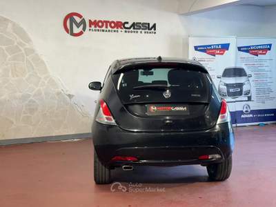Lancia Ypsilon ADATTA A NEOPATENTATI Nero usata Roma