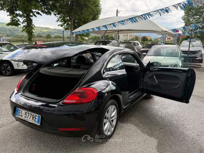 Volkswagen Maggiolino "UNA CHICC " Nero usata Assisi