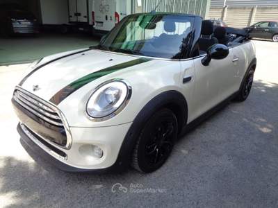 MINI Clubman 1.5 Cooper Cabrio Automatica Bianco usata Torino