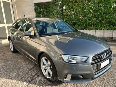 Audi A3 SPB 1.6 TDI 116 CV Sport Grigio usata Alberobello