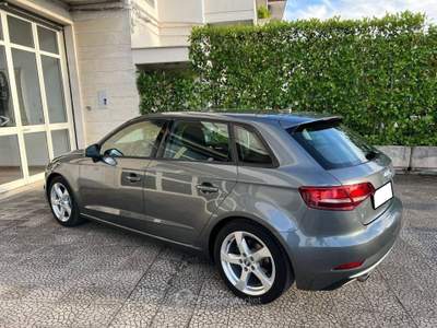 Audi A3 SPB 1.6 TDI 116 CV Sport Grigio usata Alberobello