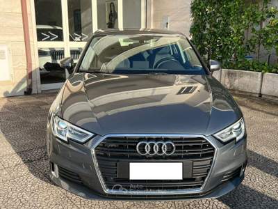Audi A3 SPB 1.6 TDI 116 CV Sport Grigio usata Alberobello