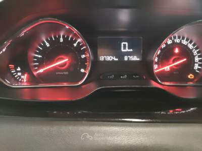 Peugeot 208 SUPER PREZZO Nero usata Bologna