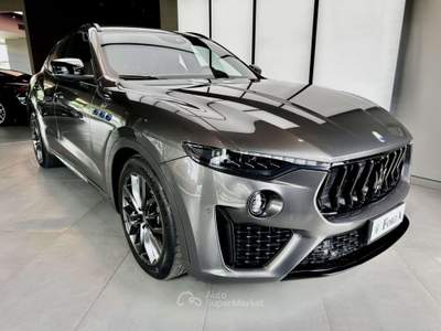 Maserati Levante 2.0 mhev GT 330cv auto, Nerissimo Sport Pack Grigio usata Venaria Reale