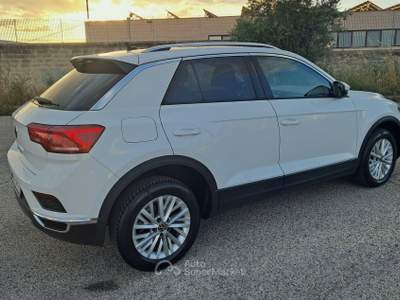 Volkswagen T-Roc Volkswagen T-Roc 2.0 TDI SCR 150 CV DSG BlueMotion Technology Bianco usata Cassano delle Murge