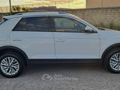 Volkswagen T-Roc Volkswagen T-Roc 2.0 TDI SCR 150 CV DSG BlueMotion Technology Bianco usata Cassano delle Murge