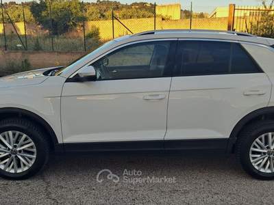 Volkswagen T-Roc Volkswagen T-Roc 2.0 TDI SCR 150 CV DSG BlueMotion Technology Bianco usata Cassano delle Murge