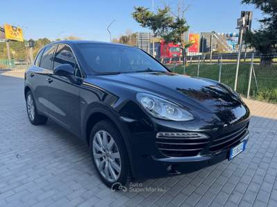Porsche Cayenne PORSCHE CAYENNE 3000 DIESEL 245 CV Nero usata Riccione