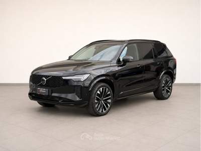 Volvo XC90 PLUS DARK T8 PHEV AWD 7 POSTI AUTO Nero usata San Fior