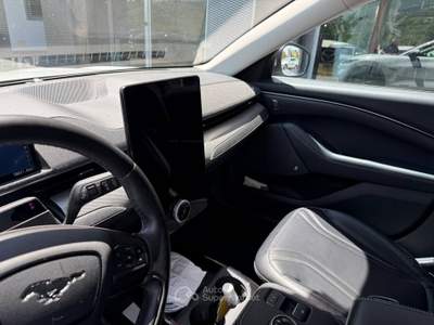 Ford Mustang Mustang Mach-E Standard Range 268 CV Bianco usata RENDE