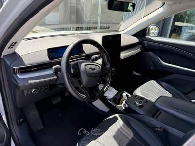 Ford Mustang Mustang Mach-E Standard Range 268 CV Bianco usata RENDE