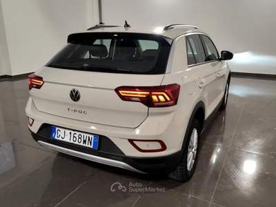Volkswagen T-Roc VOLKS T-ROC 1.0 TSI LIFE 110CV T-Roc 1.0 tsi Life 110cv Argento usata Roma