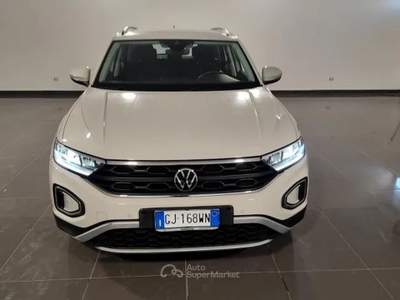 Volkswagen T-Roc VOLKS T-ROC 1.0 TSI LIFE 110CV T-Roc 1.0 tsi Life 110cv Argento usata Roma