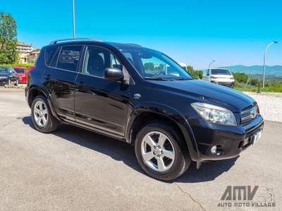 Toyota RAV4 RAV4 2.2 d-cat Luxury 177cv dpf my09 Nero usata Soriano nel Cimino