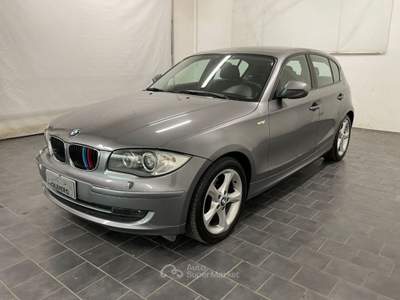 BMW Serie 1 118d d 143cv 5 porte Automatica-XENO Grigio usata Fossano