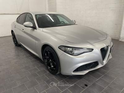 Alfa Romeo Giulia 2.2 Turbodiesel 160 CV AT8 Rosso Edizione Grigio usata Fossano