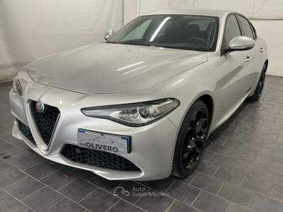 Alfa Romeo Giulia 2.2 Turbodiesel 160 CV AT8 Rosso Edizione Grigio usata Fossano