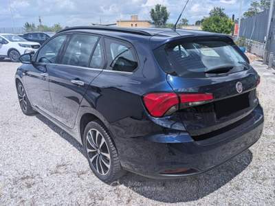 Fiat Tipo 1.6 Mjt S&S SW Lounge Blu/Azzurro usata Barletta