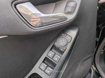 Ford Fiesta Vignale Nero usata Savignano sul Rubicone
