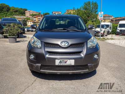 Toyota Urban Cruiser 1.4 d-4d Awd Grigio usata Soriano nel Cimino