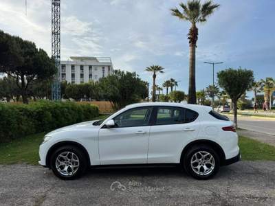 Alfa Romeo Stelvio 2.2 t Business Q4 190cv auto usata Grottammare