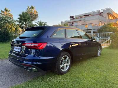 Audi A4 Avant 30 2.0 tdi mhev Business Advanced 136cv s-tronic Blu/Azzurro usata Grottammare