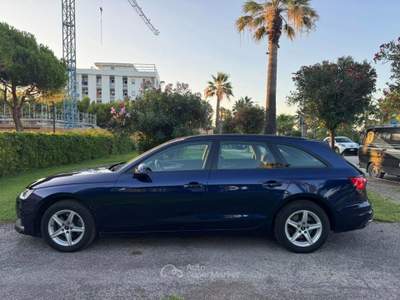 Audi A4 Avant 30 2.0 tdi mhev Business Advanced 136cv s-tronic Blu/Azzurro usata Grottammare