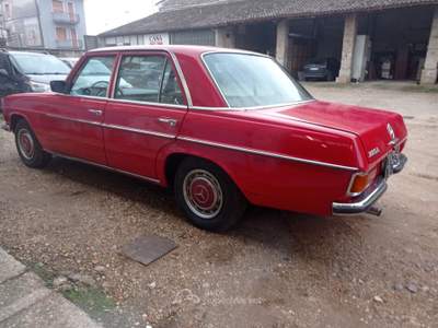 Mercedes-Benz 280 Mercedes 220/8 w115 Rosso usata Verona