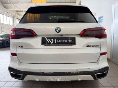 BMW X5 d //TETTO//21//FARI LASER// Bianco usata Parma