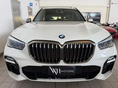 BMW X5 M50d //TETTO//21//FARI LASER// Bianco usata Parma