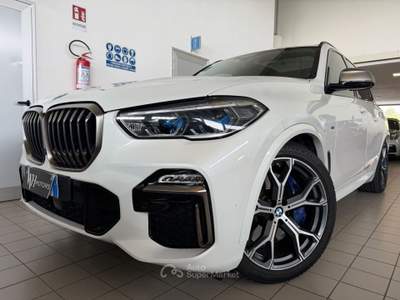BMW X5 M50d //TETTO//21//FARI LASER// Bianco usata Parma
