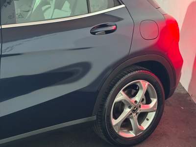 Mercedes-Benz GLA Automatic Premium Blu/Azzurro usata Cardito