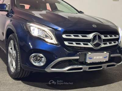 Mercedes-Benz GLA Automatic Premium Blu/Azzurro usata Cardito