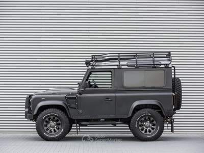 Land Rover Defender Land Rover Defender 2.2 D SW 90 2014 Nero usata Napoli