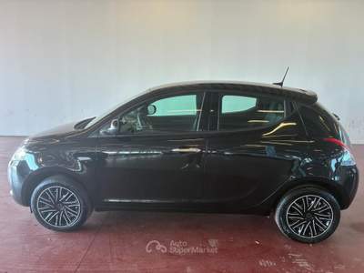 Lancia Ypsilon  - ypsilon 1.0 firefly hybrid silver s&s 70cv Nero usata Ivrea