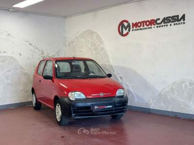 Fiat 600 ADATTA A NEOPATENTATI Rosso usata Roma